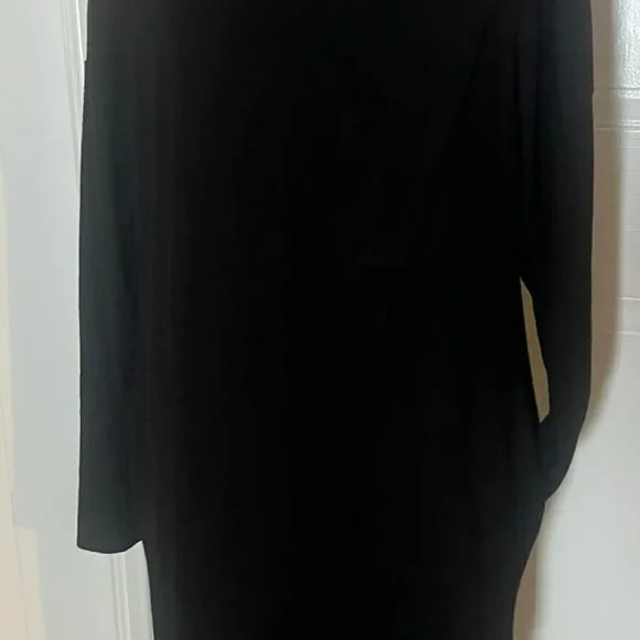 Italian Beige or Black Dress with Pockets and Split in Front (E9) - Picture 7 of 11